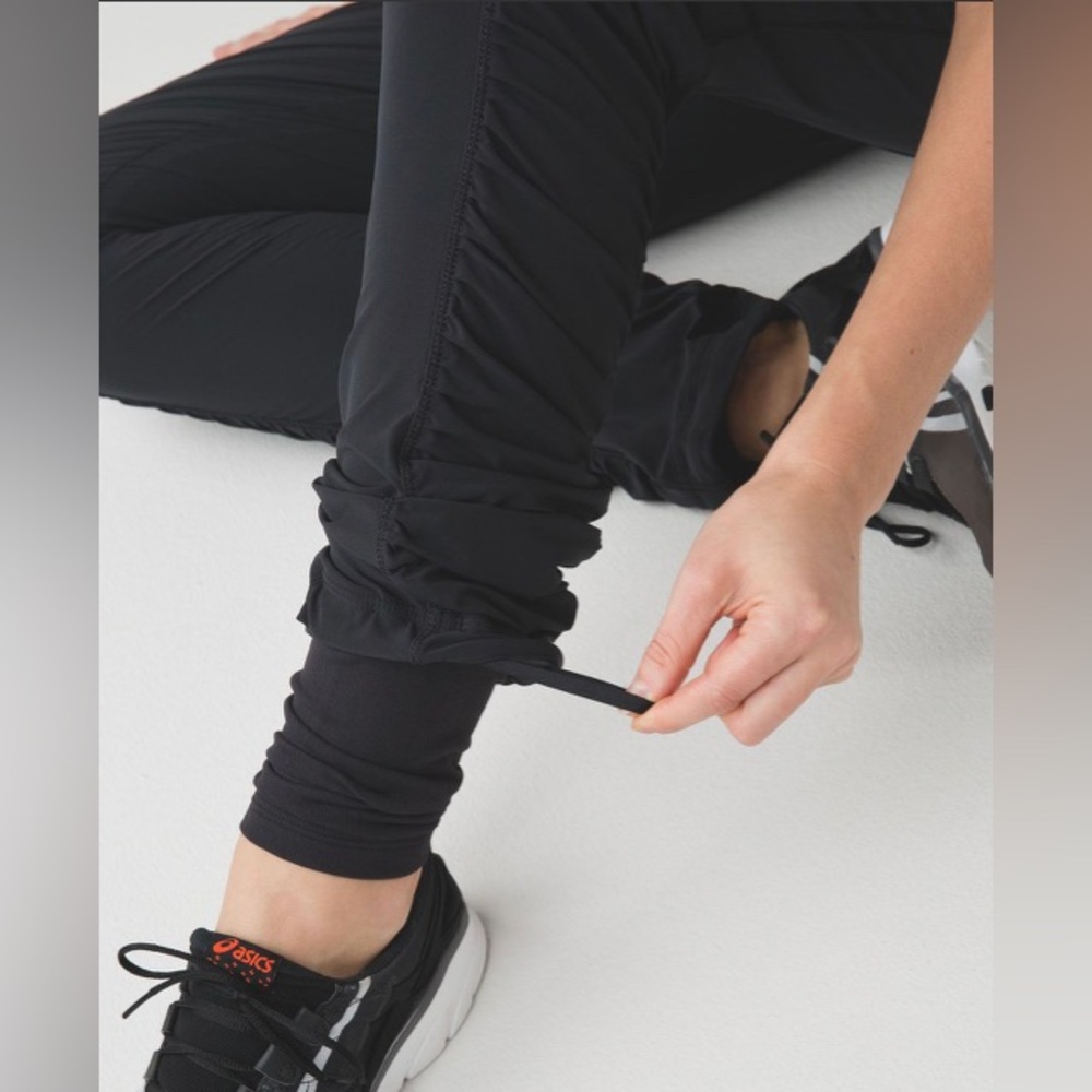 Lululemon Runderful pant - Picture 10 of 11
